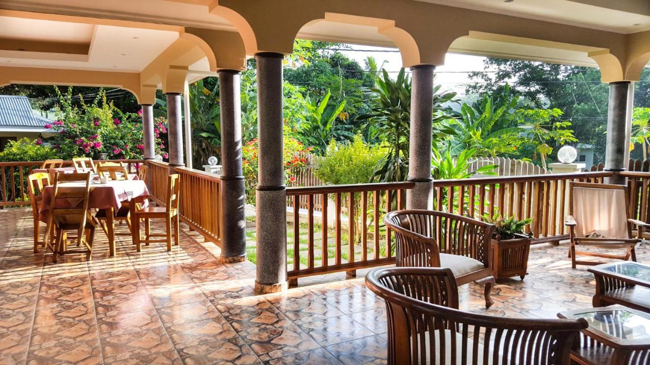 Bernique Guesthouse La Digue Exterior foto
